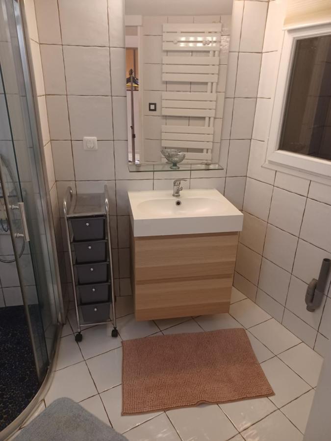 土伦Studio Cosy Au Calme公寓 外观 照片