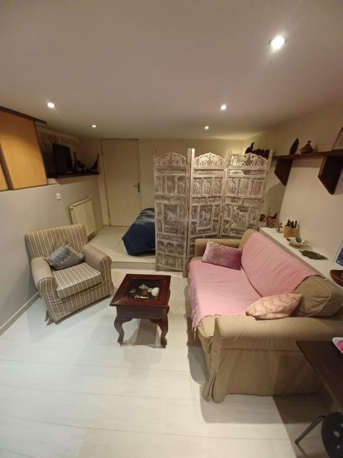 土伦Studio Cosy Au Calme公寓 外观 照片